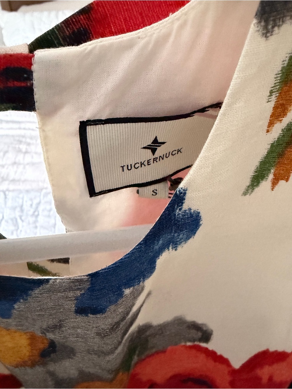 Tuckernuck Portia Linen Cotton dress in Crimson Poppy print - Picture 5 of 7